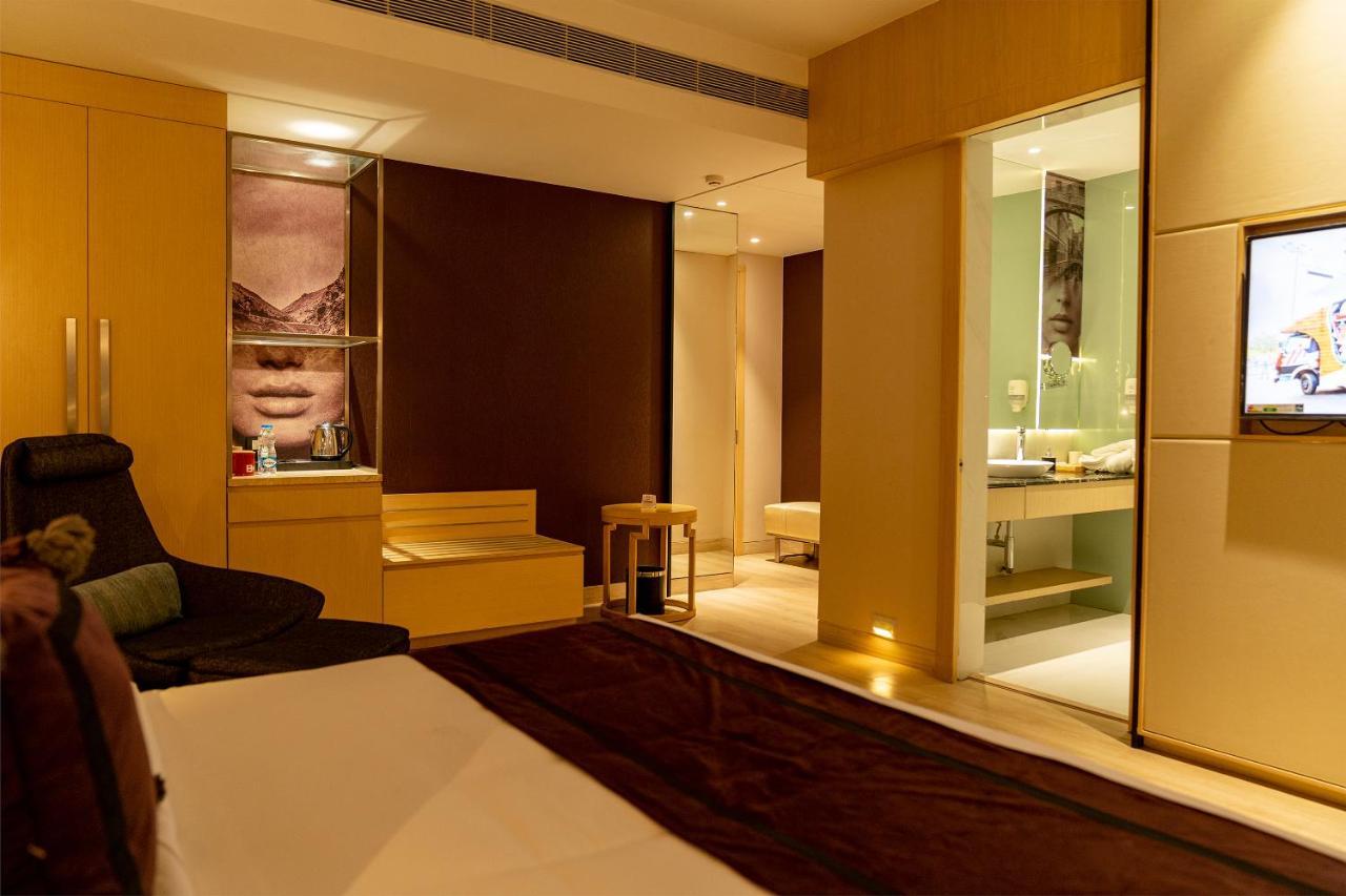 Beyzaa Hotel And Suites Kolkata Exterior photo