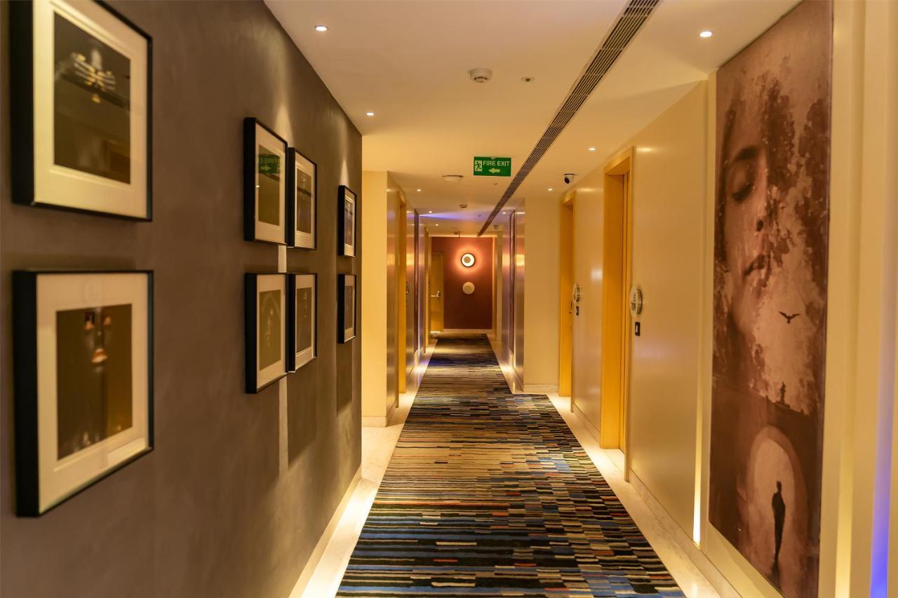 Beyzaa Hotel And Suites Kolkata Exterior photo