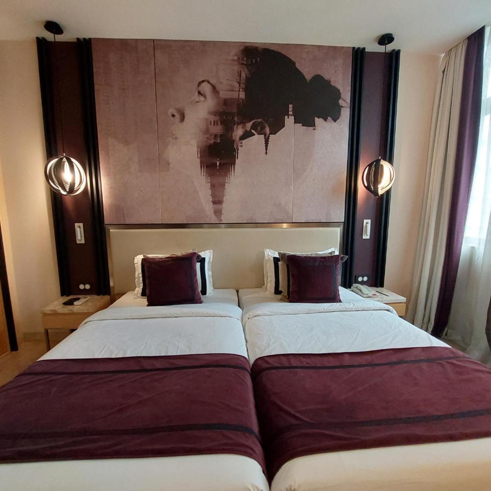 Beyzaa Hotel And Suites Kolkata Exterior photo